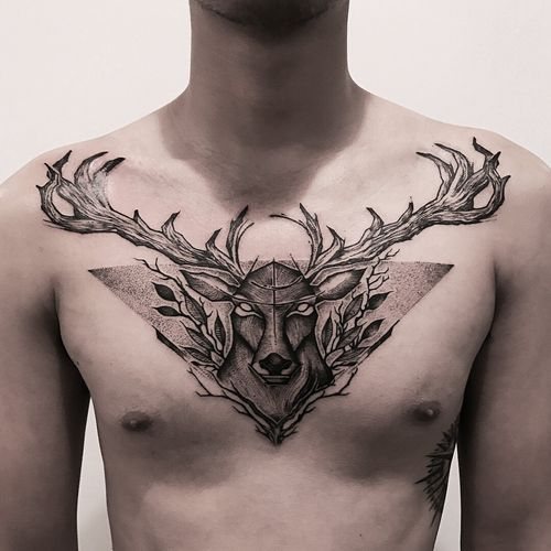 Tatouage de cerfs. Photo, ce que cela signifie, croquis pour filles, hommes au bras, à la jambe, à la cuisse