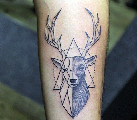 Tatouage cerf géométrique