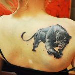 Tatouage panthère pour filles. Signification, photo, sur bras, jambe, épaule, dos, bas du dos, omoplate