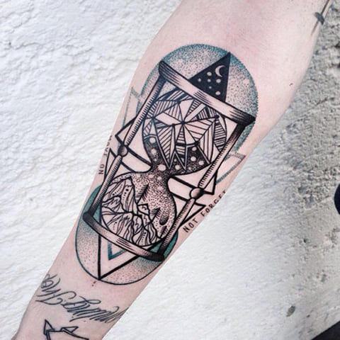Tatouage de sablier