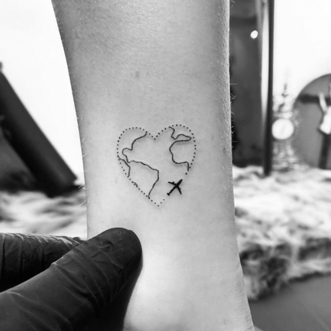 tatouage d'avion
