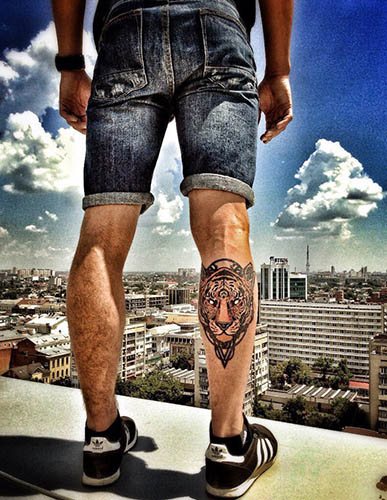 Tatouage avec signification pour les hommes. Croquis, photo