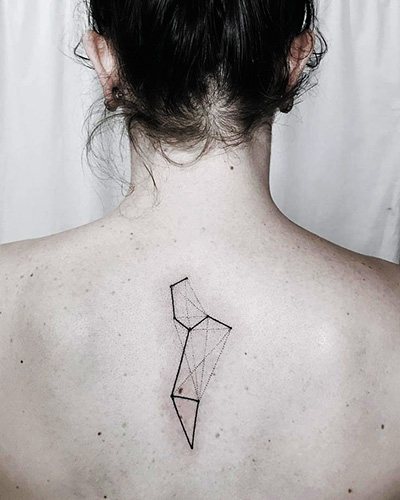 Tatouage de la constellation du Lion. Photo, signification, dessins pour les filles
