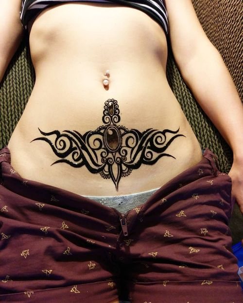 Bulle de tatouage homme, pour les filles. Croquis, sens, photos