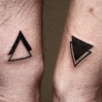 tatouage triangle