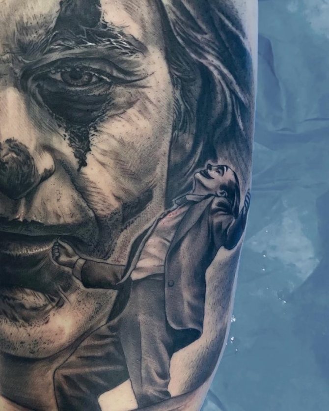 tatouage d'un joker