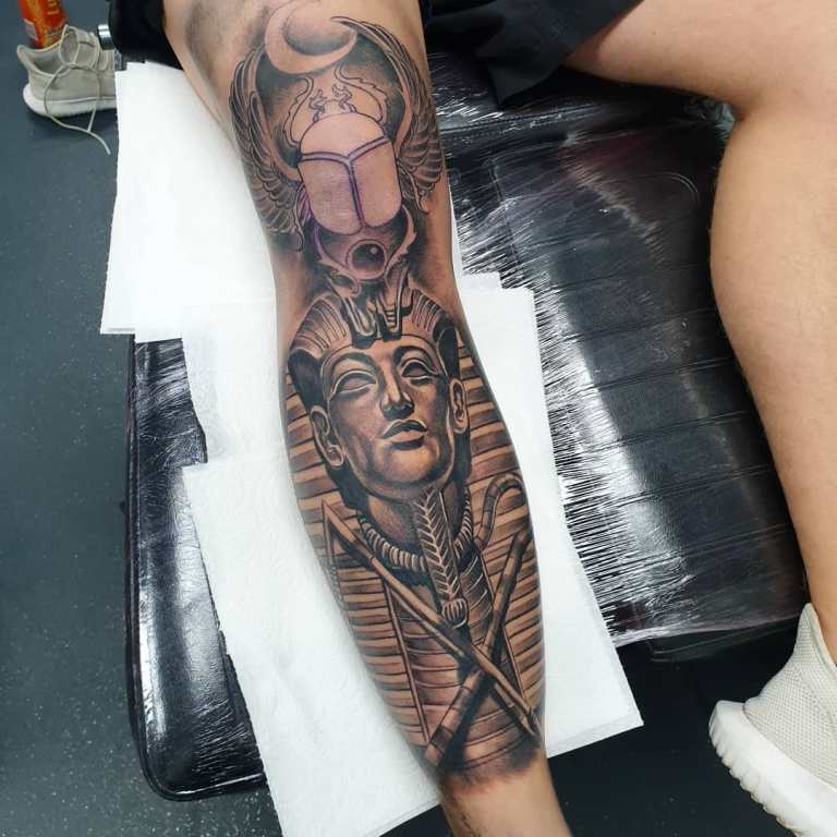Tatouage de style égyptien