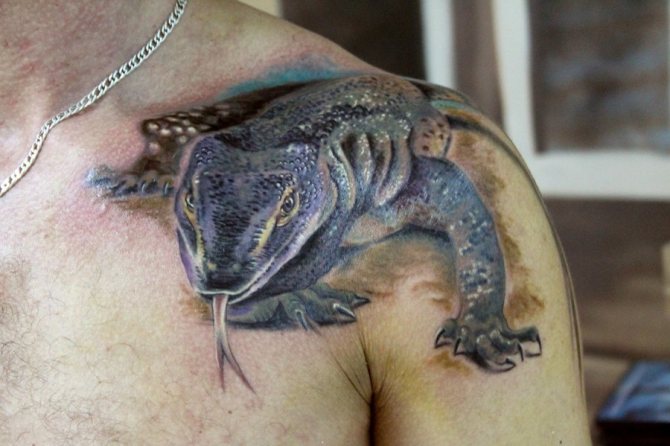 Idéal pour les hommes Tatouage Varan