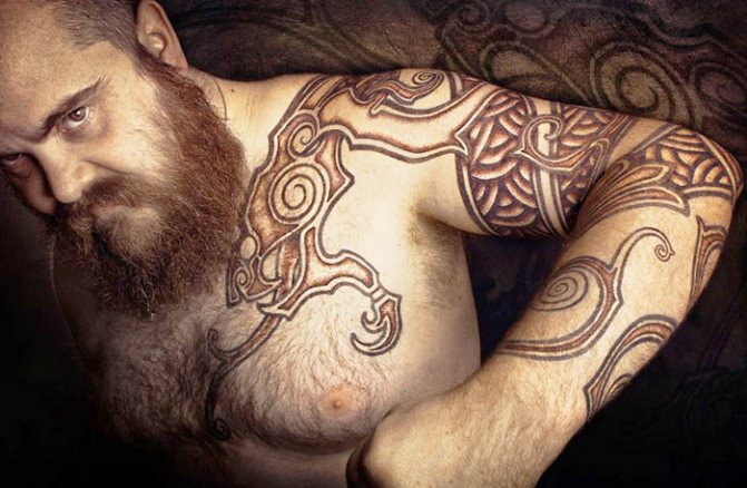 Tatouage des Vikings et des Slaves. Croquis, photo, signification.
