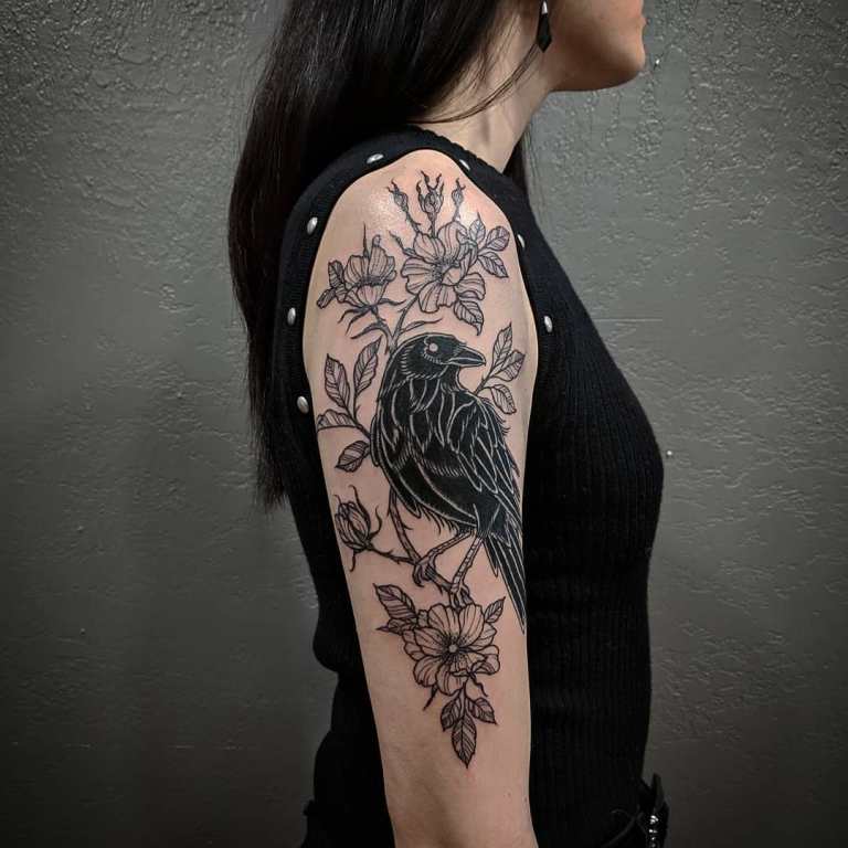 Tatouage d'un corbeau