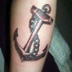 Tatouage d'une ancre