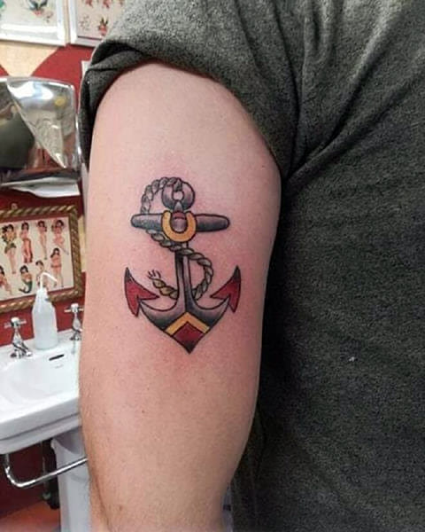 Tatouage d'une ancre