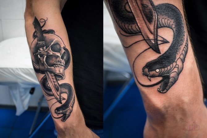 Tatouage d'un serpent avec une épée