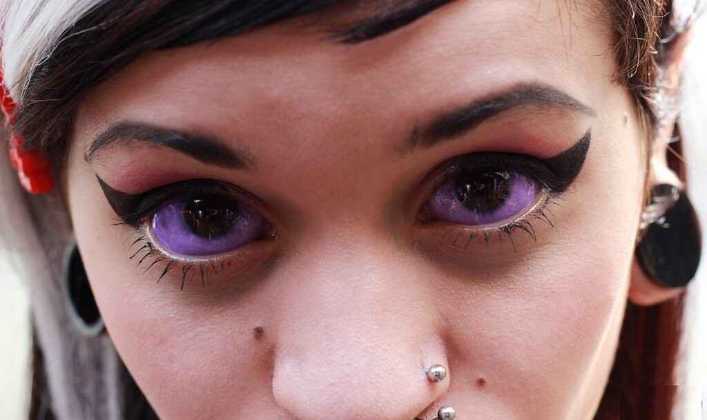 tatouage du blanc des yeux