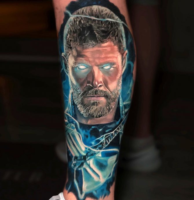 Nouveau tatouage de Dieu Marteau Tonnerre