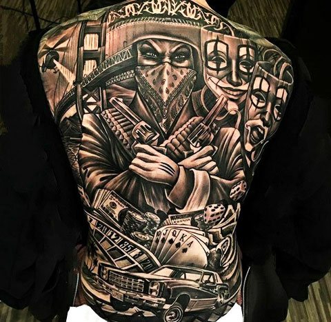 Chicano tatoué sur le dos - photo