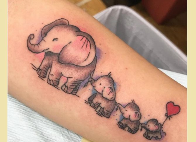 Tatouage de famille pour les filles : famille d'éléphants