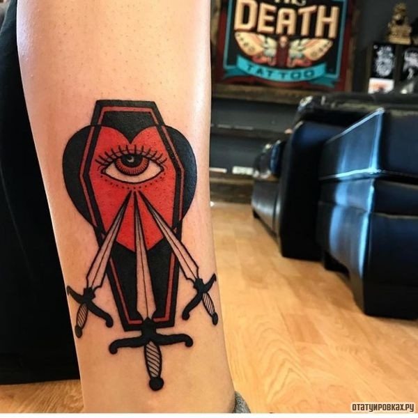 Tatouage d'un cercueil, d'une tombe