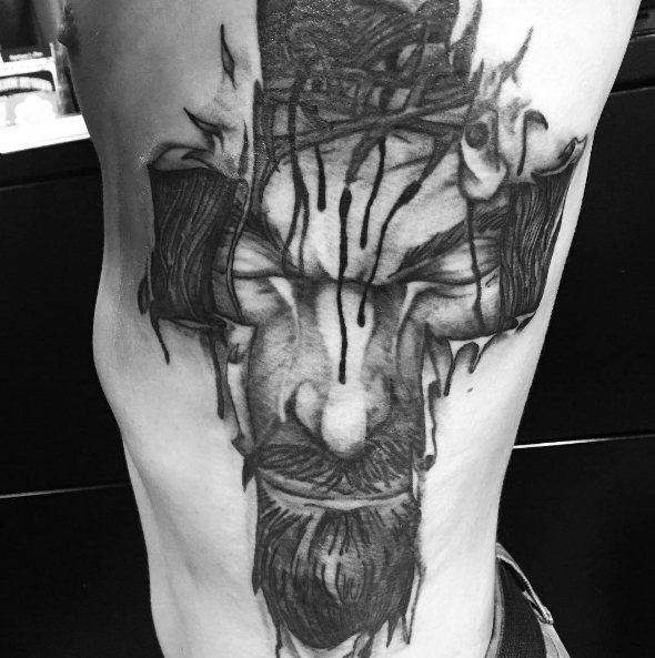 Tatouage de Jésus sous la peau