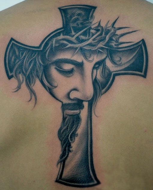 Tatouage de Jésus et de la croix