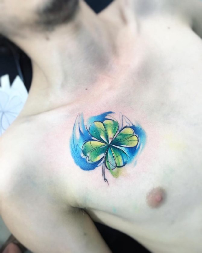 Tatouage de trèfle masculin