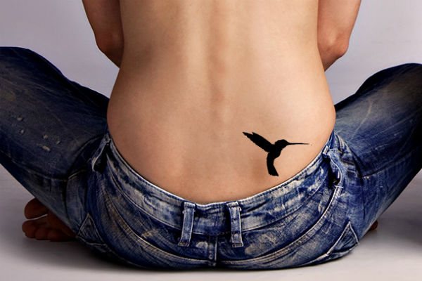 Photo du tatouage du colibri