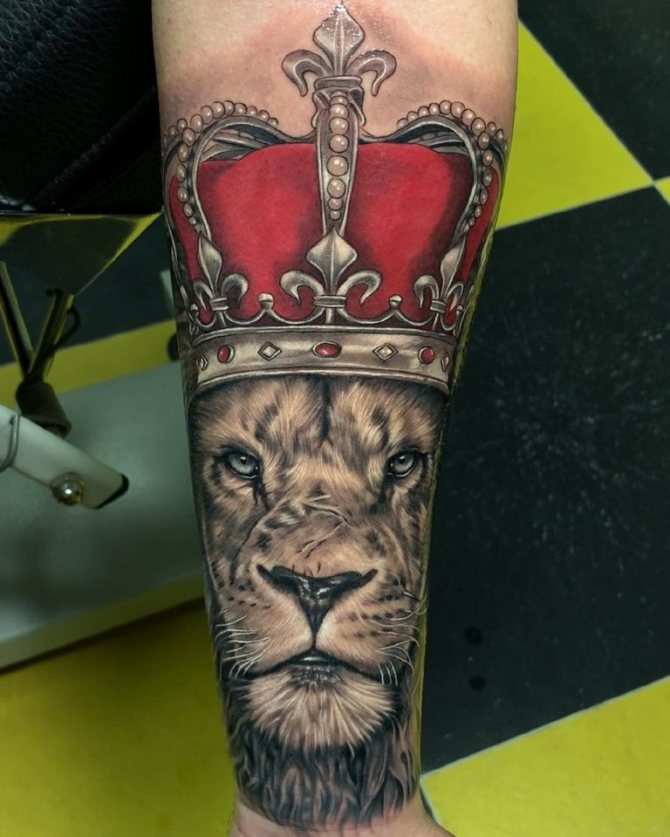 tatouage de couronne