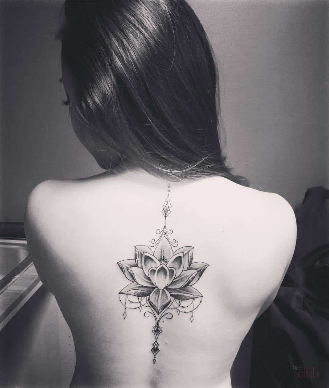 photo de tatouage de lotus
