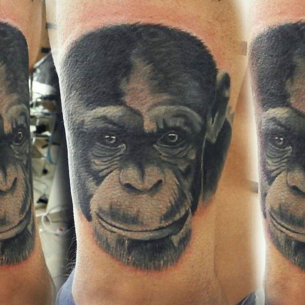 Tatouage de museau de singe