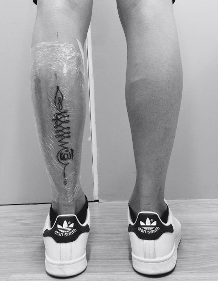 Tatouage musulman de la jambe