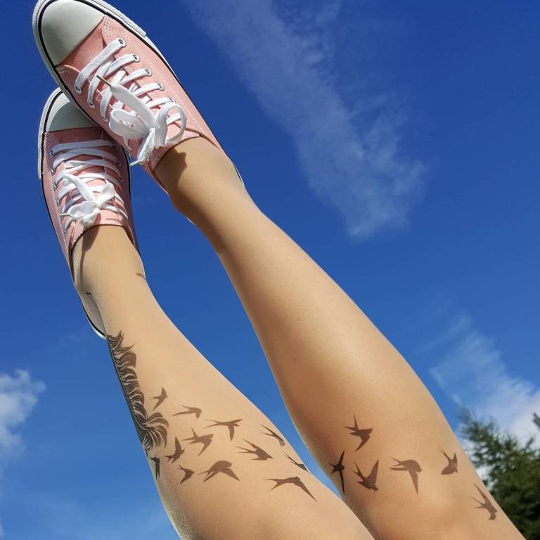 Tatouage sur la jambe