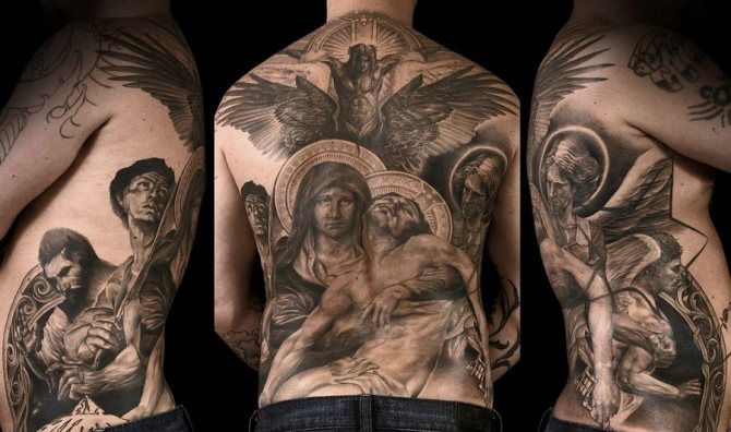 Tatouage religieux sur le corps