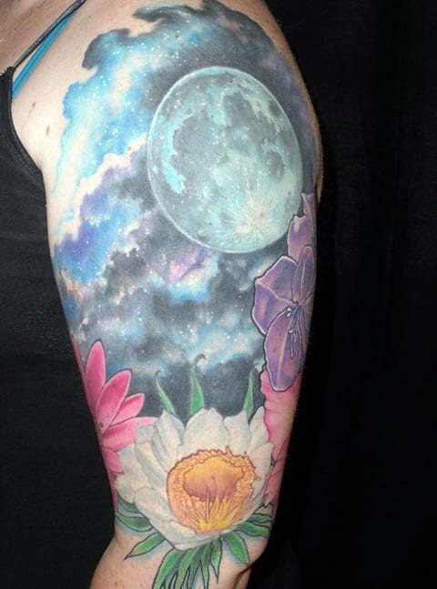 Tatouage fille ciel