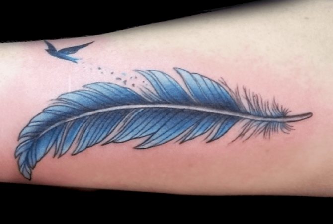 Tatouage d'une plume