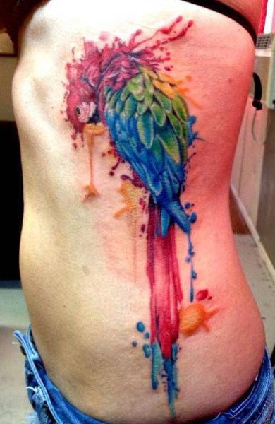 Tatouage d'un perroquet