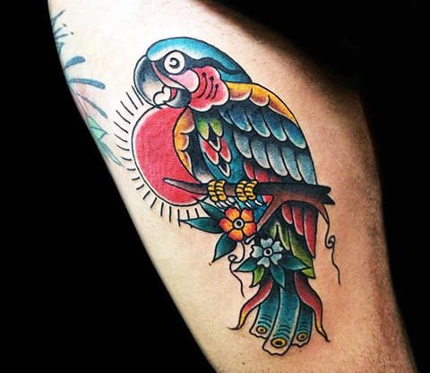 Tatouage d'un perroquet