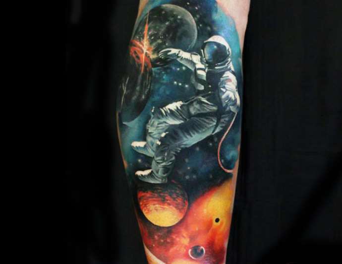 Tatouage avec l'espace