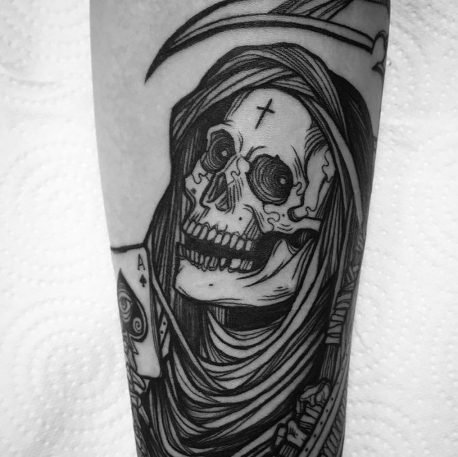 signification du tatouage de la mort avec faux sur la zone