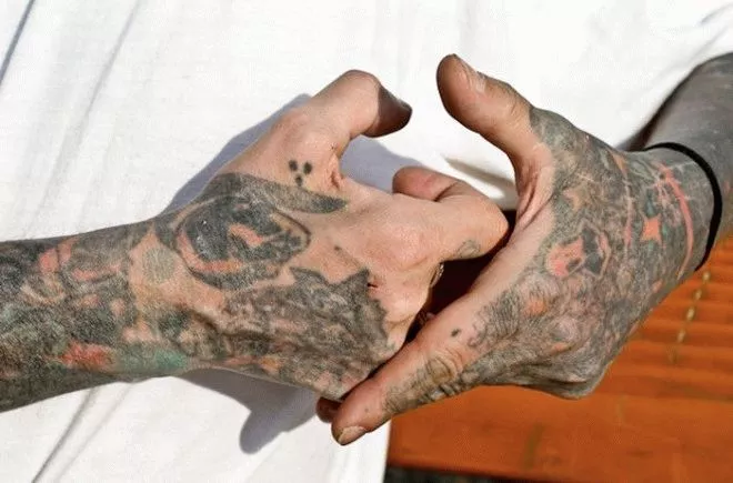 Trois points 2 tatouage