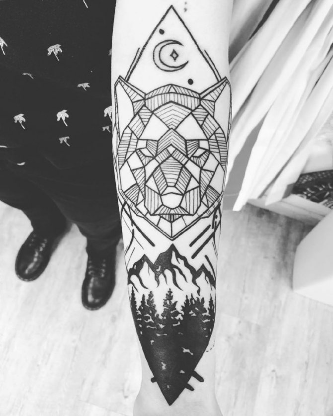 tatouage de louve pour une fille