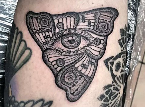 Tattoo eye eye