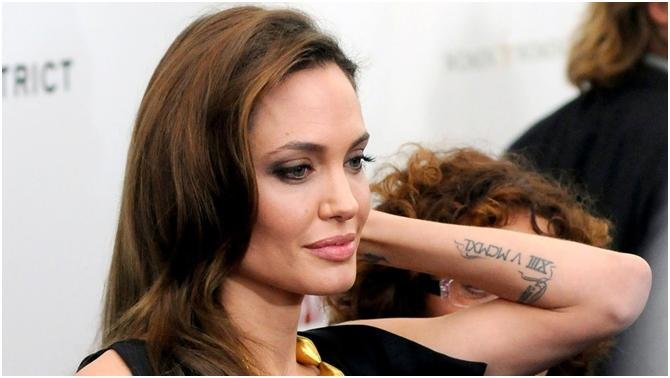 Tatouages d'Angelina Jolie