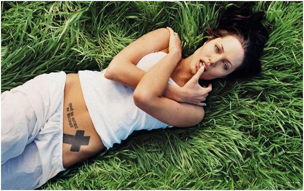 Tatouages d'Angelina Jolie