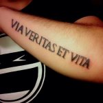 Tatouages en latin