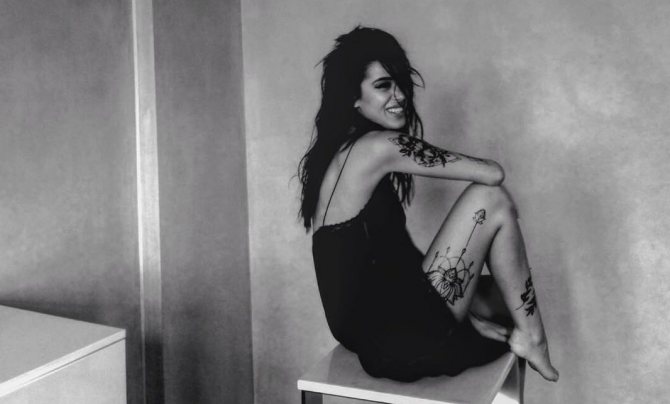Tatouages sur les bras des filles