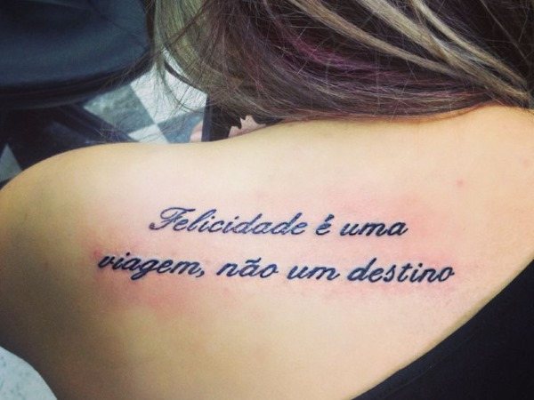 Tatouages sur le bras pour les filles. Croquis, motifs, inscriptions avec traduction, signification. La signification des tatouages