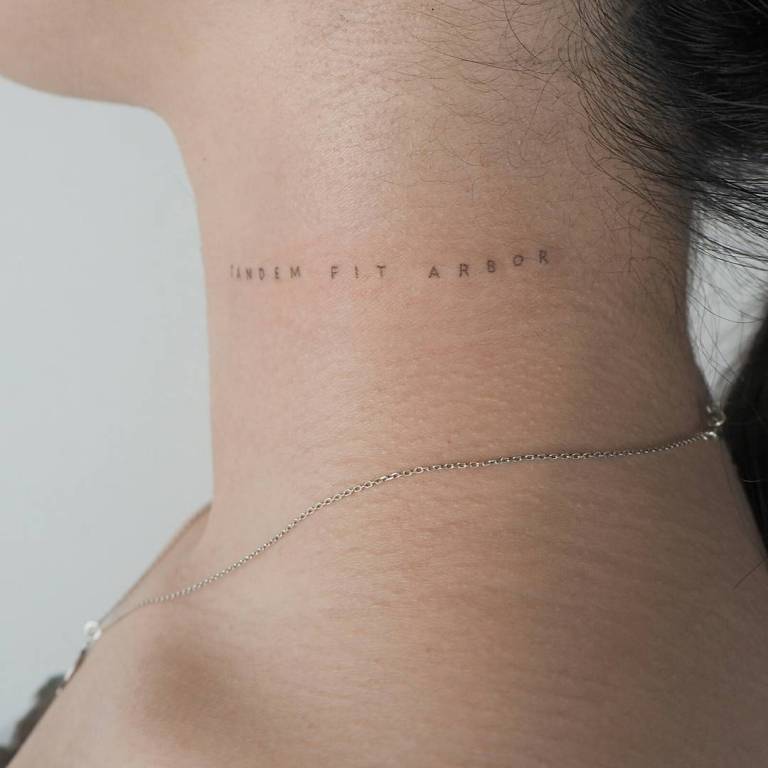 Tatouages avec traductions en latin