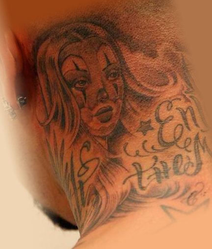 Tatouages pour Timati sur le cou