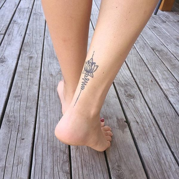 Tatouage UNALOME : signification, photo et motifs pour les femmes
