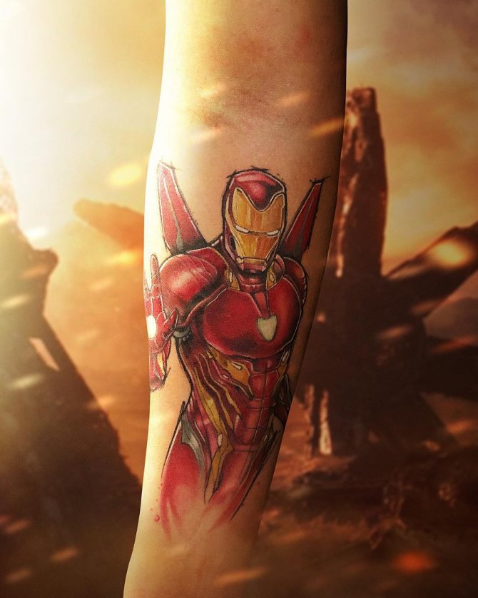 Tony Stark dans un nouveau costume d'Iron Man